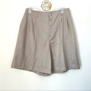 Vintage high waisted golf shorts